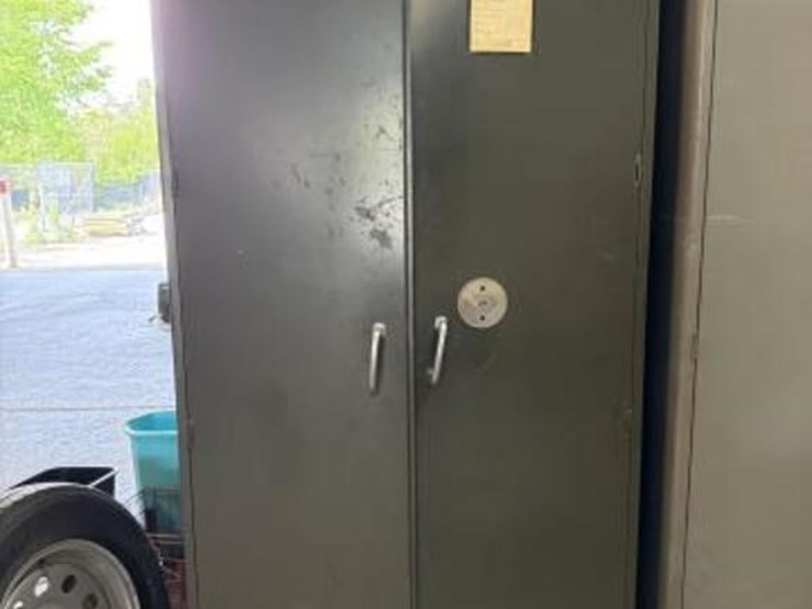metal-storage-cabinet/-37-x-18-x-78-image-1