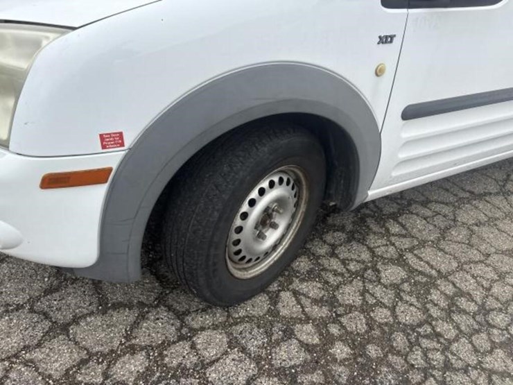 2010-ford-transit-connect-image-8