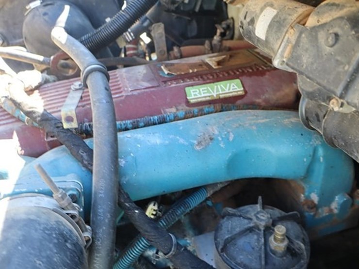 2005-international-durastar-4300-image-15