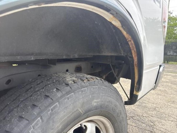2012-ford-f150-xl-image-20