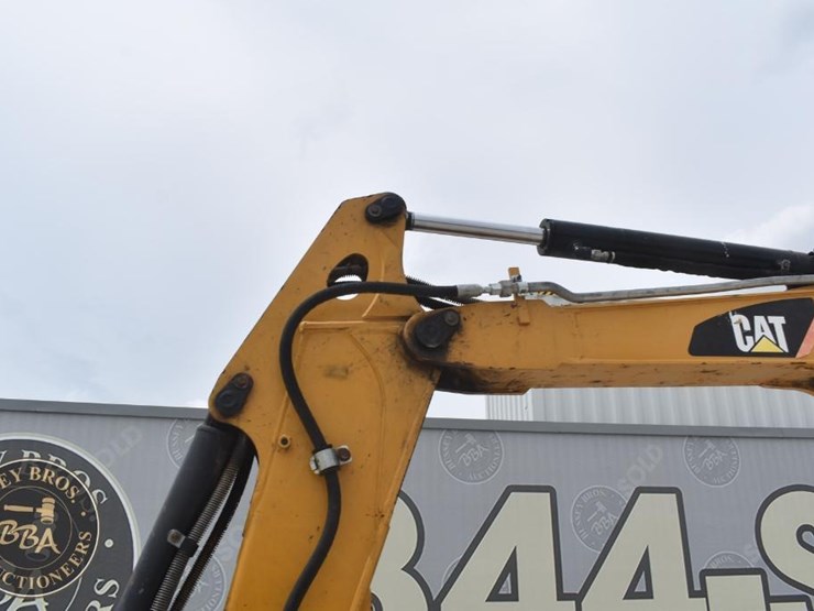 2016-caterpillar-305e2-cr-image-13