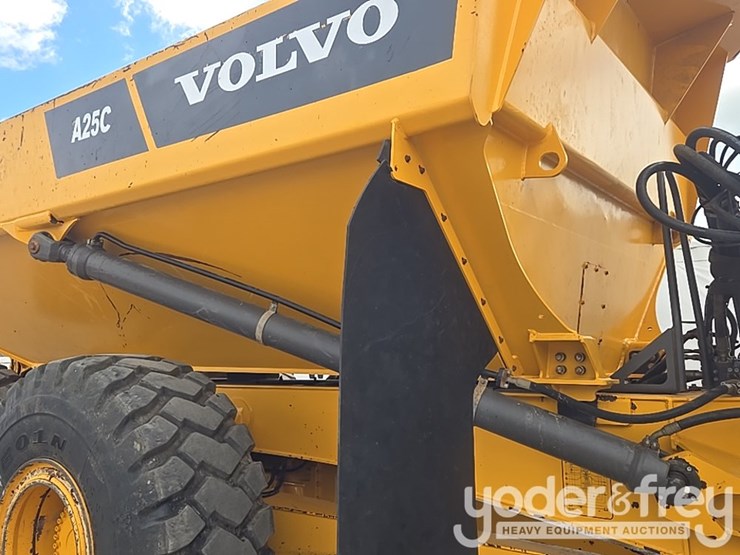 2021-volvo-a25g-image-21