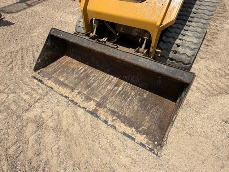 caterpillar-289d-image-22