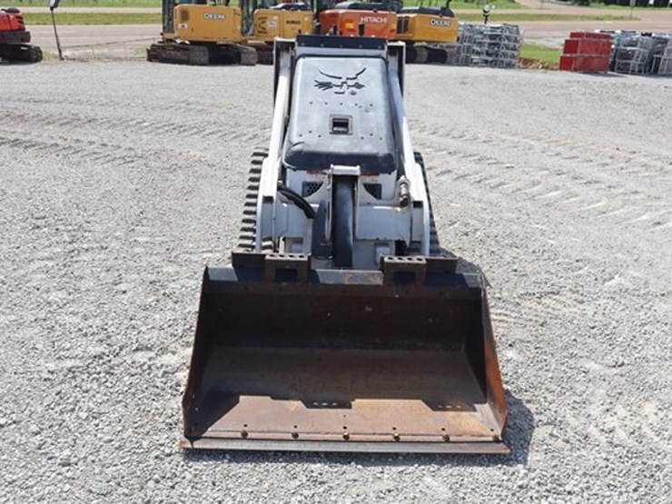 2017-bobcat-mt85-image-8