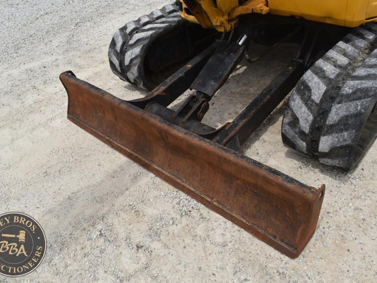 2016-caterpillar-305e2-cr-image-16