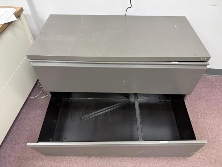 2-drawer-metal-filing-cabinet-image-5