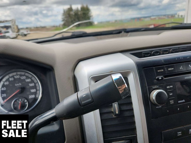 2012-dodge-2500-image-40