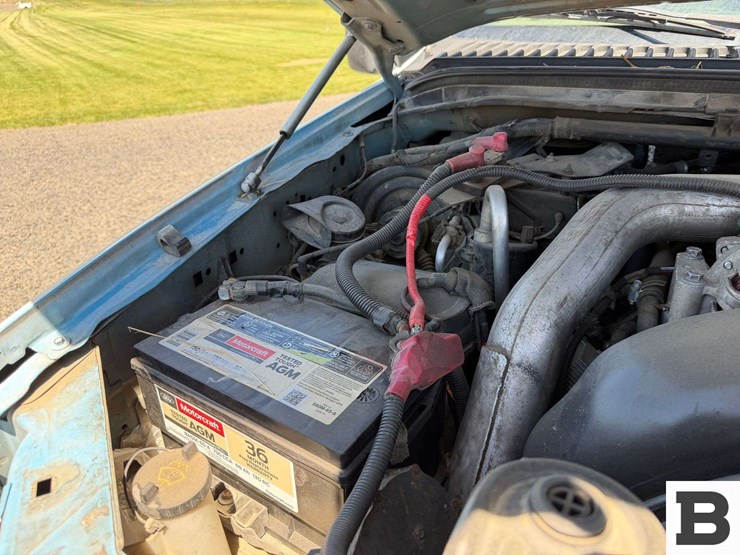 2004-ford-f550-image-48