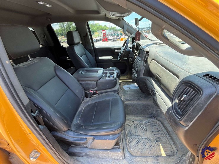2021-chevrolet-silverado-4x4-pickup-truck-image-45