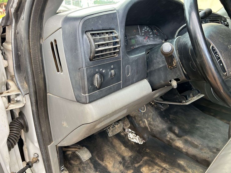 2005-ford-f250-image-23