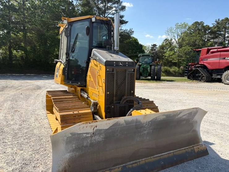 2023-deere-450-p-tier-lgp-image-2