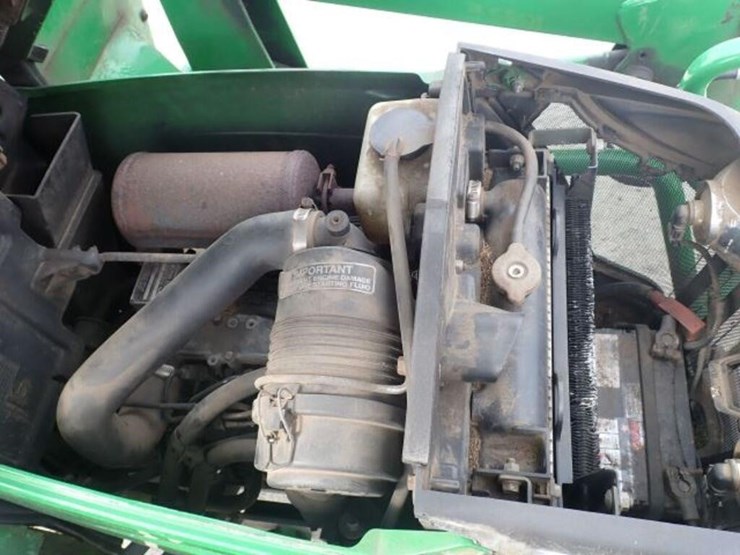 2011-john-deere-1023e-image-59