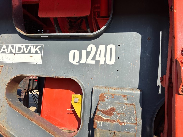 2009-sandvik-qj240-image-22