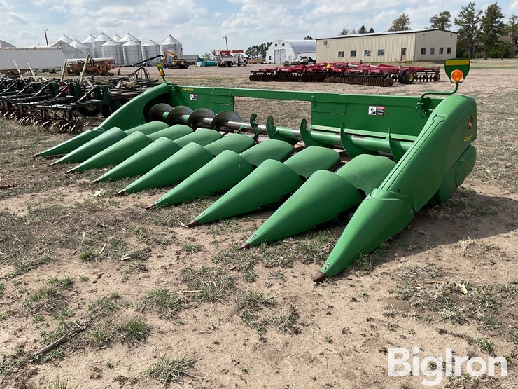 john-deere-608c-image-1