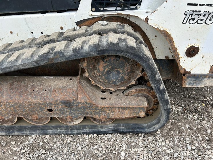 2018-bobcat-t590-image-18