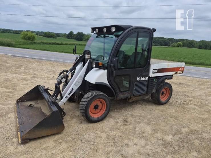 2014-bobcat-toolcat-5600-image-1