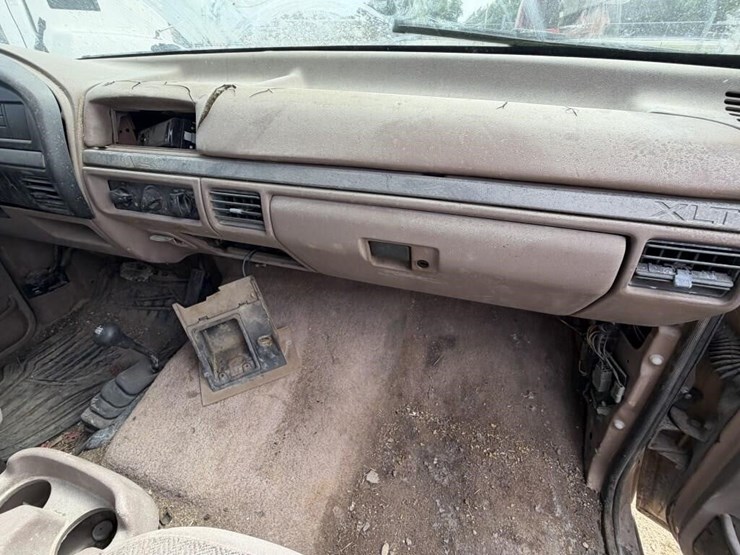 l2---1993-ford-pick-up-image-12