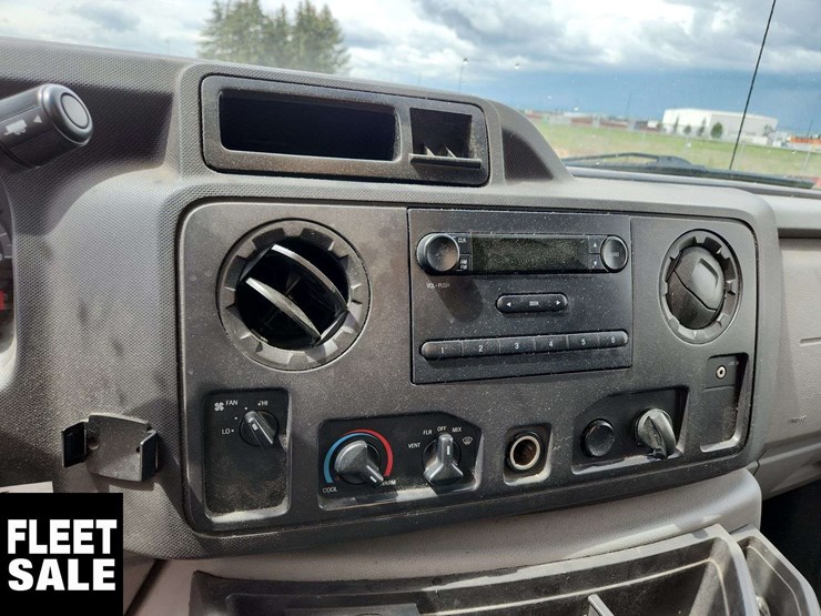 2012-ford-e450-image-37