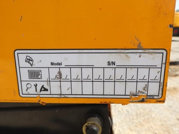 2018-jcb-s3246e-image-14