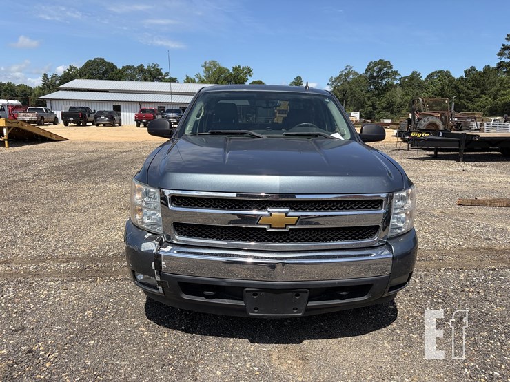 2008-chevrolet-silverado-1500-image-2
