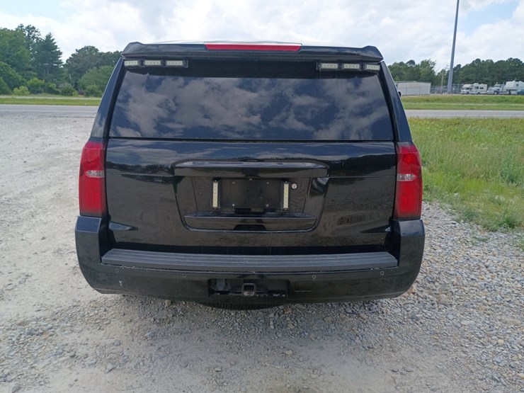 2018-chevrolet-tahoe-image-7