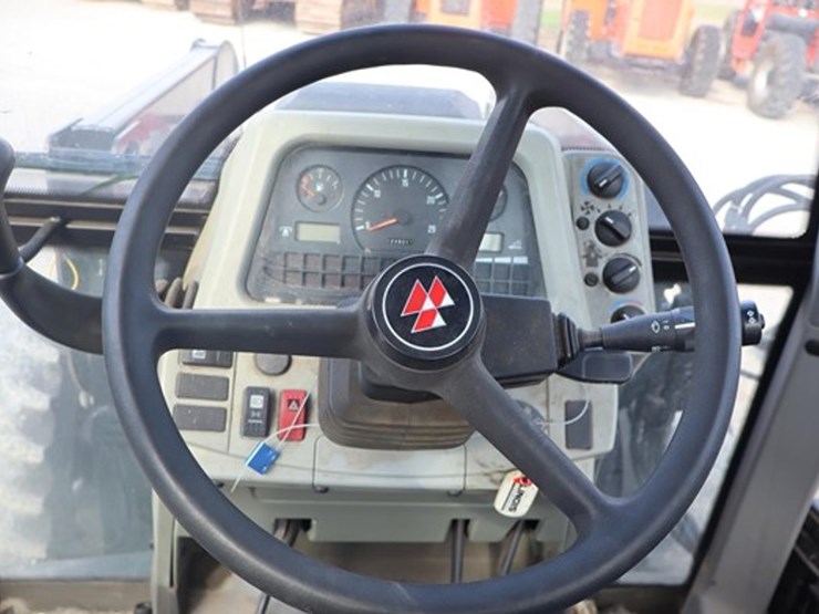 2005-massey-ferguson-5460-image-16