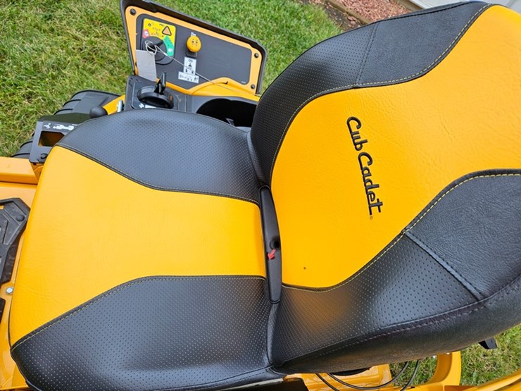 #311-•-cub-cadet-ultima-zts1-zero-turn-mower-image-28
