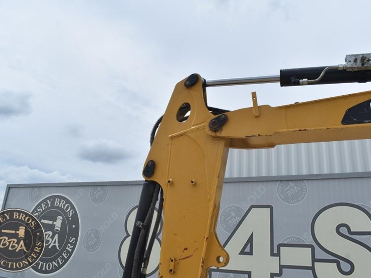 2019-caterpillar-305e2-cr-image-13