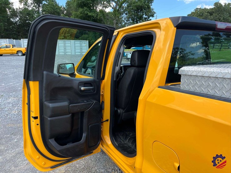 2019-chevrolet-silverado-pickup-truck-image-46