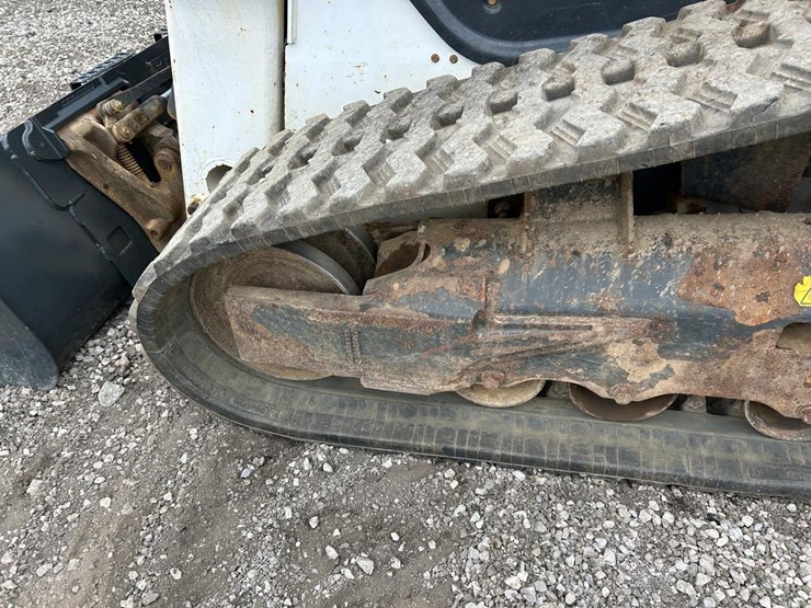 2020-bobcat-t76-image-18