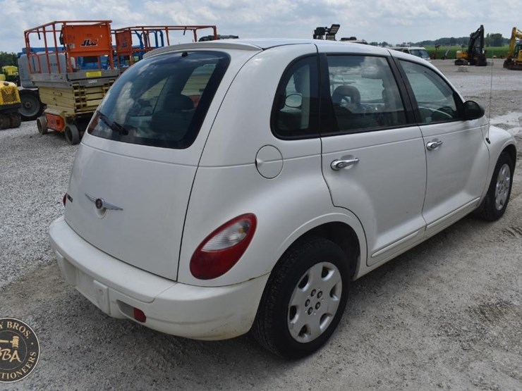 2007-chrysler-pt-cruiser-image-5