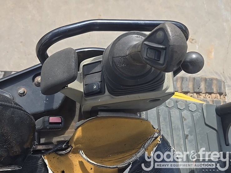 2016-cat-304e2-image-47