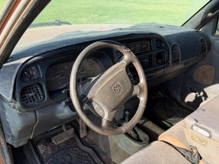 2001-dodge-ram-2500-image-18