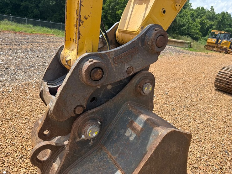 2023-kobelco-sk210-lc-image-9