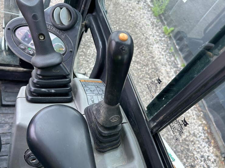 2016-bobcat-e26-image-23