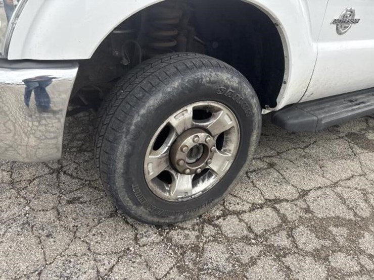 2014-ford-f350-xlt-image-8