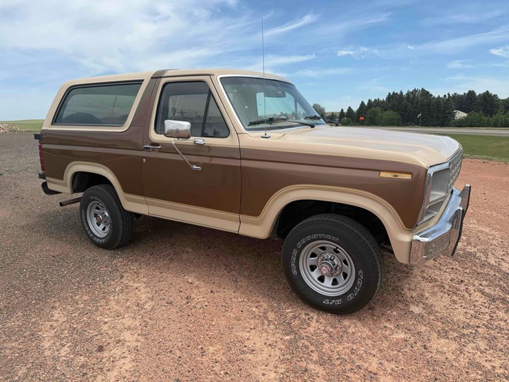 1985-ford-bronco-image-7