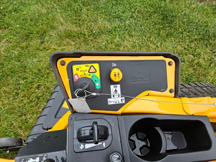 #311-•-cub-cadet-ultima-zts1-zero-turn-mower-image-29
