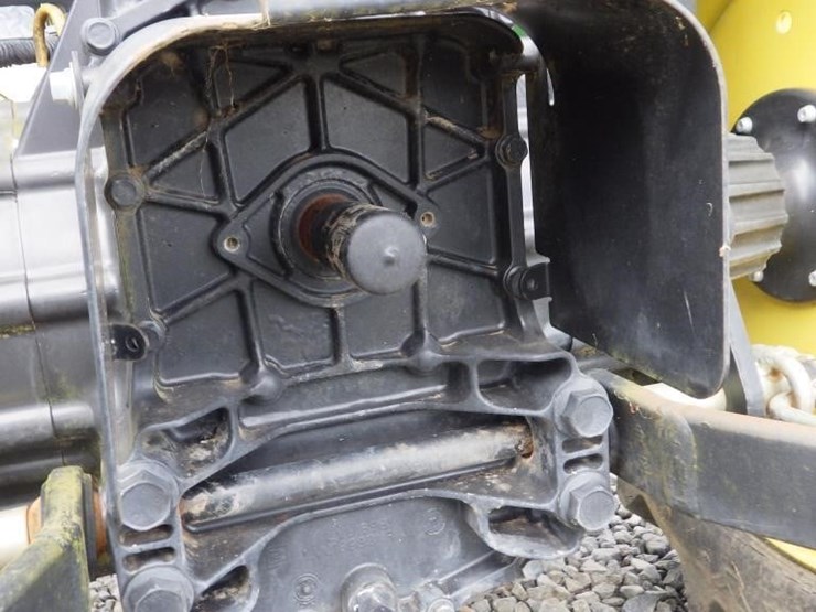 john-deere-3032e-image-23