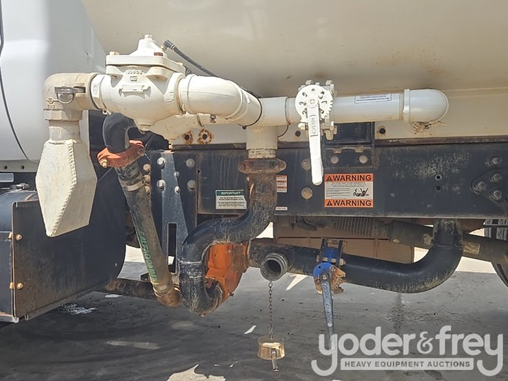 2019-ford-f750-xl-image-23