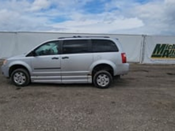 2009-dodge-grand-caravan-se-image-5