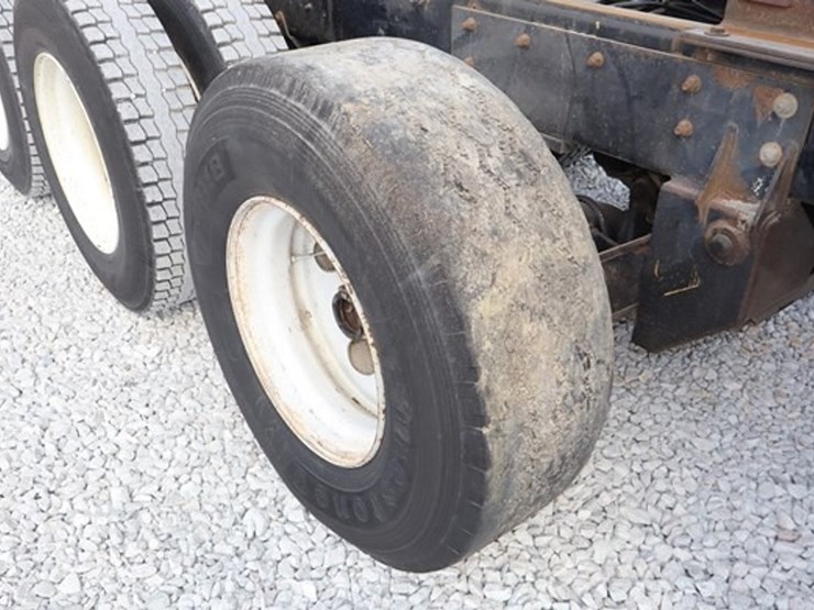 #516-•-2007-mack-cv713-tri-axle-dump-truck-image-15
