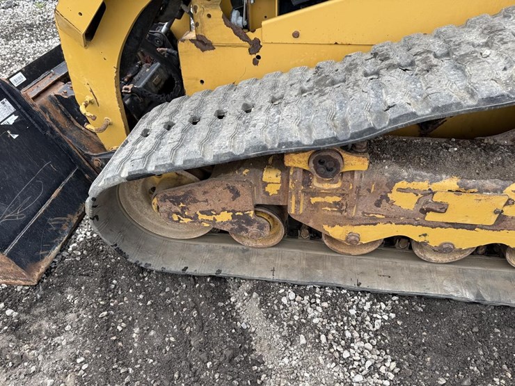 2019-caterpillar-299d3-image-18