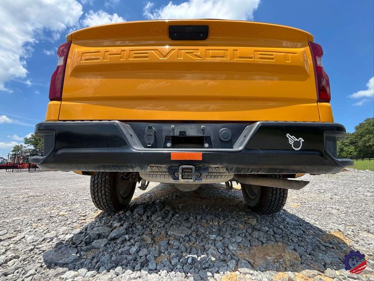 2019-chevrolet-silverado-pickup-truck-image-20