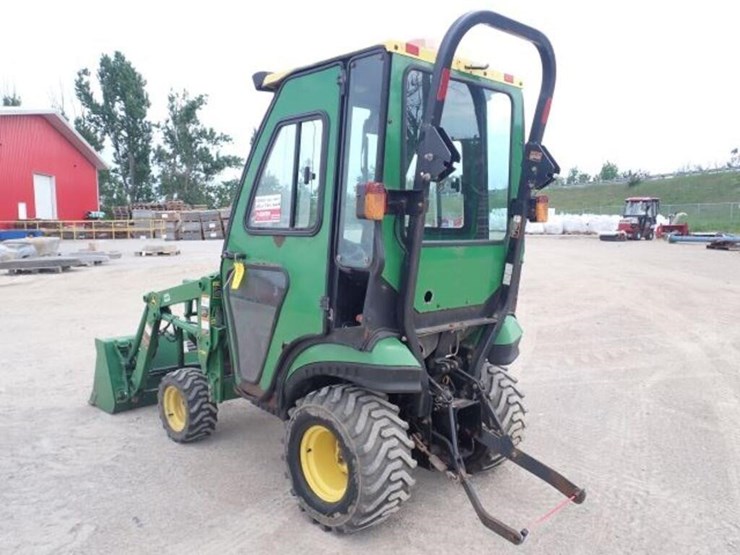 2011-john-deere-1023e-image-4