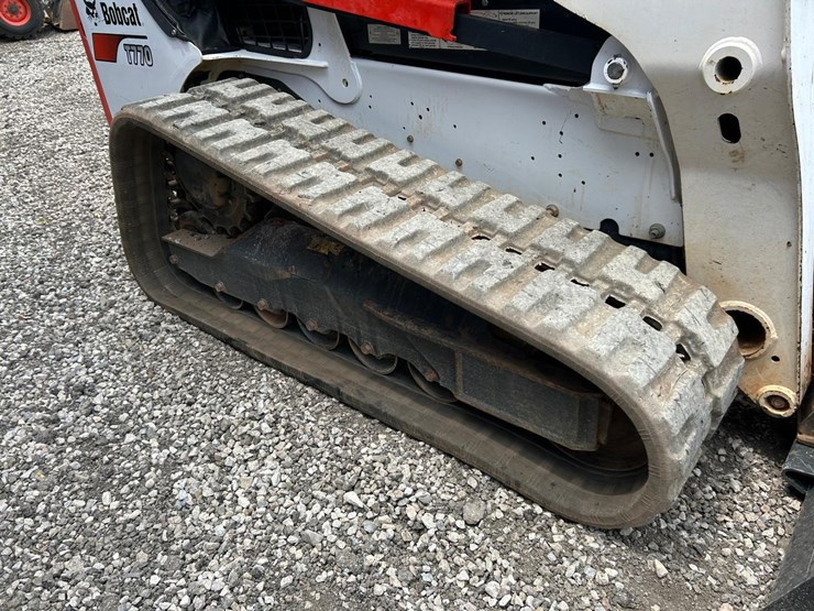 2019-bobcat-t770-image-12