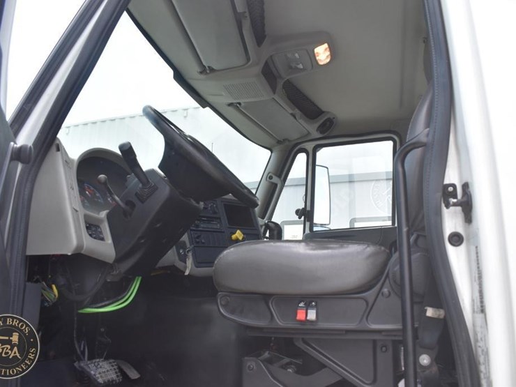 2015-international-transtar-8600-image-29