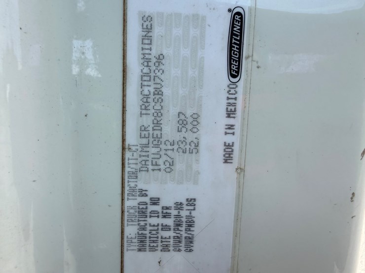 2012-freightliner-cascadia-125-image-59