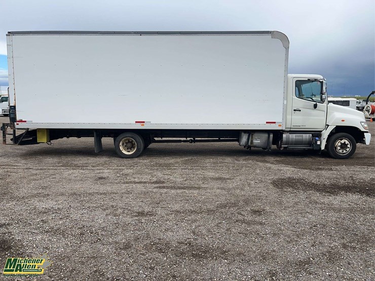 2012-hino-238-image-6