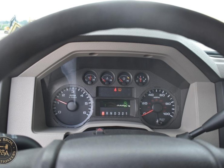 2009-ford-f350-image-32